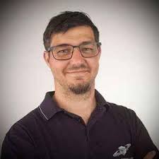 Kevin Penkin = ケビン・ペンキン