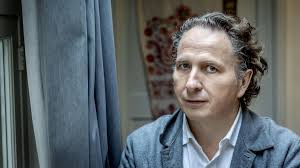 Maastrichtenaar Sjeng Scheijen kent Rusland door en door en schudde ooit  Poetin de hand: 'Puur ongemak'