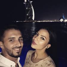 Elevator selfies with @just.avram hit differently! #tbt #elevatorselfie  #brunch