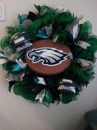 Free shipping on orders over $25 shipped by amazon. Made A Philadelphia Eagles Wreath Wreath Crafts Wreath Project Football Wreath