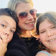 Marissa Holden's Instagram, Twitter & Facebook