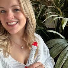 Natasha Whiting's Instagram, Twitter & Facebook