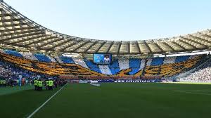Viale dei gladiatori rome, lazio 00135 italy. Derby Olimpico Semivuoto Artificieri E Telecamere In Azione Calcio News 24