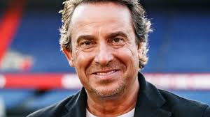 Als geen ander by marc… Marco Borsato Five Times In De Kuip Enter As A Gladiator Teller Report
