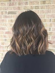 40 Inspirations De Balayage Coiffures Mode Et Beaute Zenidees Balayage Cheveux Courts Cheveux Courts Bruns Idee Couleur Cheveux