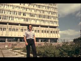 Ва у ўзини ҳар доим бегона хис . Renat Ibragimov Bessame Mucho Youtube