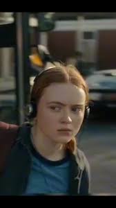 Sadie Sink en bikini: un vistazo a su estilo de verano