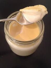 En K De Gourmandises Yaourts Bretons Et Caramel Beurre Sale Recettes De Cuisine Recette Creme Dessert Recette