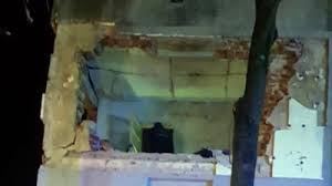 Book with ease today and save up to 40% off self catering accommodation in popesti leordeni. Foto Imagini Dramatice De La Explozia Din Gaesti Un Intreg Apartament A Fost Spulberat Mobile