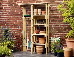 Bei diesen platten handelt es sich um vollholz, das aus den stämmen von bäumen geschnitten wird. Gartenregal Selber Bauen Gartenregal Selber Bauen Garten Holzregal Selber Bauen
