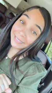 A Dios le agrada cuando ayudamos mutuamente a otras personas!!! Porque para  Dios eso es un sacrificio. En sacar de tu tiempo personal para ayudar a  otros que están en necesidad. Todos en un momento ...