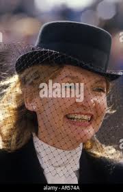 80s bowler hat 2025