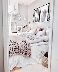 Interitrend Photo Balkonideen Ballonvorhange Coolesachenfurteengirlszimmer Coolschlafzimmerstuff Hausd In 2020 Zimmer Tumblr Zimmer Gestalten Tumblr Zimmer