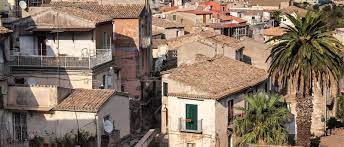The town is known for its marble and alabaster quarries. Fernbus Rossano Ab 1 80 Flixbus Die Neue Art Zu Reisen