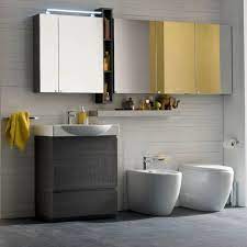Bagno Piccolo E Stretto Metti Tutto Sulla Stessa Parete Mobile Bagno Bagno Arredamento Bagno