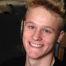 Stream Oliver Nielsen music