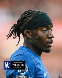 Chelsea Football Club bætti við...