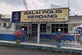 Jalan balai polis was originally known as station street. Mengaji Live Depan Balai Polis Pemuda Akui Menggigil Semuanya Kerana 100 000 Komen Saya Tak Perlu Jadi Ustaz Untuk Tunjuk Pandai Mengaji Viral Mstar