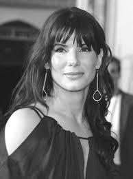 Lacey Davies's Instagram, Twitter & Facebook