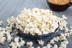 What are the negative effects of eating popcorn?