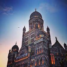 Ae Dil Hai Mushkil Jeena Yahan Zara Hatke Zara Bachke Yeh Hai Bombay Meri Jaan By Girlfrommumbai Medium