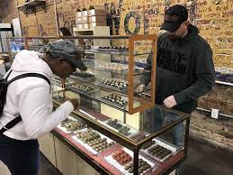 Chocolate And Candy Shop Opens In Downtown Greensboro With 14 Flavors Of Fudge And 24 Flavors Of Truffles Dining Greensboro Com