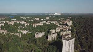 В городе припять было 5 микрорайонов, а также коммунальный квартал, где размещались общежития, больничный. Progulka Po Gorodu Pripyat Sledim Za Turistami Chernobyl Pohod V Pripyat Pikabu