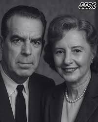 Demi Moore as Meredith Johnson in Barry Levinson's thought-provoking  courtroom drama “Disclosure” (1994).