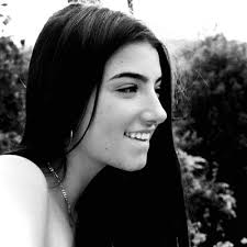 Black And White Pictures Of Famous People On Tiktok Charli In 2020 Portrait Aesthetic Photo Celebrities