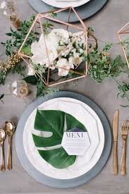 Whether a fun flower arrangement in an unexpected vessel or a simple place setting , these creative crafts are the best way to celebrate spring in style. 24 Fabulous Wedding Table Place Settings We D Love To Sit Down To Weddingsonline
