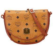 Das paket war super schön verpackt :) und der versand war super schnell. Found On Catchys Com Mcm Tasche Taschen Braune Tasche