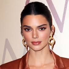 Fans Speculate That Kendall Jenner Had The Same Plastic Surgery As Kylie  After Seeing Early Career Pics And Current Photos