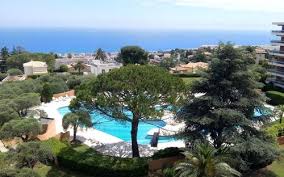 In der sichelförmigen „bucht der engel können sie baden, surfen und jetski fahren. Ferienwohnung Ferienhaus In Nizza Mieten Ferienwohnungen De Unterkunfte