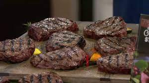 So, 3 ounces of cooked steak will equate to roughly 4 ounces of raw steak. How Big Is An 8 Oz Steak