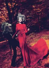 Auermann werd ontdekt in 1990 in een café in berlijn door karin modelling agency. Grace Coddington Talks Unconventional Beauty Too Skinny Models And Her Unpopular Wardrobe Huffpost Life