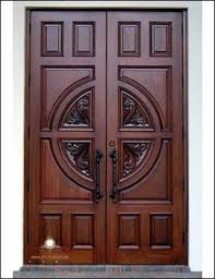 Kombinasi garis tegak dan datar adalah hiasan paling umum. Pintu Rumah Minimalis Modern Miniuty Furniture