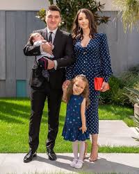 Danimarkali ilk seti muthis oynuyor daha sonra ikinci sette yorulma belirtileri gosteriyor. Imagini Superbe Cu Simona Halep La Botezul Nepotului Stere A Purtat O Rochie De 2 000 De Euro Fotogalerie Click Mobile