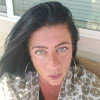 Shannon Grainger's Instagram, Twitter & Facebook