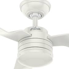 It is connected to a wall switch, and when switch is turned on i use the remote control. Ceiling Fan Cabo Frio No Light 52 Inch Hunterfan Colombia