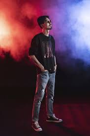 I just wanna chill with you tonight and all the sorrow left behind uh oh sometimes i feel lost in th. 43 Ä'en Vau Official Youtube Hinh áº£nh Youtube Cuá»™c Sá»'ng