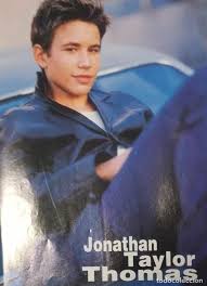 Back in the '90s, jonathan taylor thomas was a teen heartthrob. Libro De Poster Jonathan Taylor Thomas Kaufen Alte Vollstandige Sammelalben In Todocoleccion 126694807