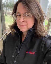 Jennifer Jenson, Realtor