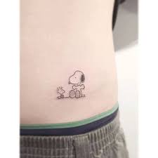 Mặc dù những hình xăm có phần khá 'sợ' với những người chưa quen với bộ môn nghệ thuật này, nhưng khi khoác lên mình bộ váy cưới, cô dâu thể hiện được nét xinh đẹp và nữ tính, hạnh phúc trọn vẹn trong ngày vui. Hinh XÄƒm Cac Nhan Váº­t Hoáº¡t Hinh Saigon Tattoo Club Facebook
