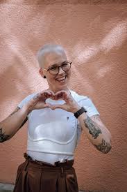 She made her 0.7 million dollar fortune with masterplan, roots to grow and stefanie heinzmann. Stefanie Heinzmann S Heinzmann Twitter
