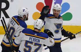 Une autre victoire leur permettrait de participer à la finale de la coupe stanley pour la première fois depuis 1984. La Finale De La Coupe Stanley De Retour A Saint Louis 49 Ans Plus Tard Le Devoir