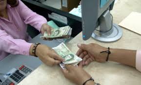 Aprovechan dinero extra con acciones para fortalecer finanzas