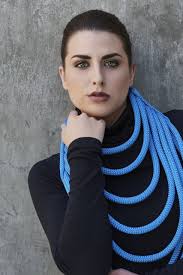 Conocé los accesorios que reivindican el empoderamiento de la mujer  afrodescendiente