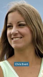 Christiana Everett's Instagram, Twitter & Facebook