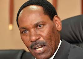 According to the kfcb boss, bahati's video went against the clean content and partnership policy. Boniface Mwangi And Ezekiel Mutua In Twitter War Of Words Citizentv Co Ke