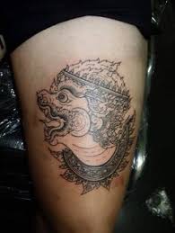Đây là dạng chủ đề tattoo khmer đơn giản nhất, bao gồm 5 dòng ký tự theo chiều dọc. 7 Khmer Y TÆ°á»Ÿng Hinh XÄƒm XÄƒm Nghá»‡ Thuáº­t